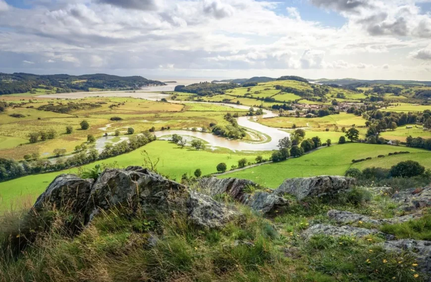 Discovering Ayr: Unveiling the Charms of Scotland's Southwest Coastal 300