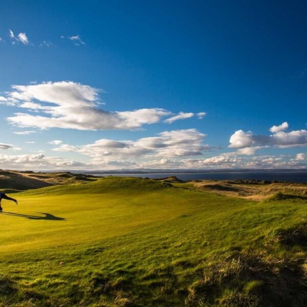 Exploring Saint Andrews: Scotland's Golfing Paradise and Beyond